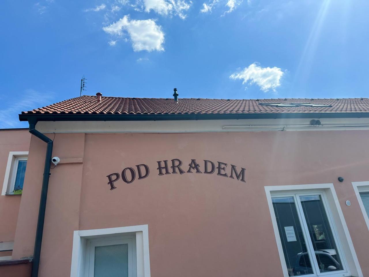 Apartman Pod Hradem Horsovsky Tyn Luaran gambar