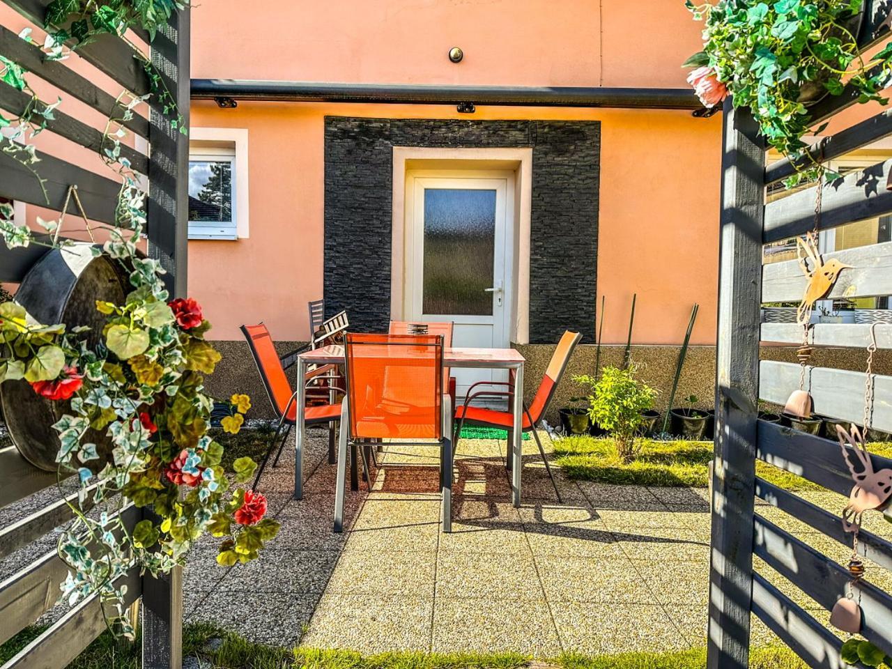 Apartman Pod Hradem Horsovsky Tyn Luaran gambar