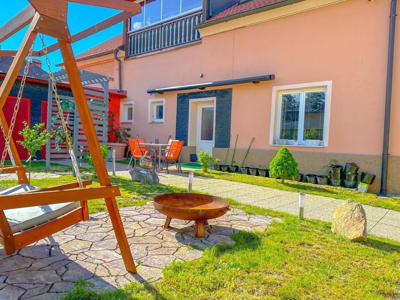 Apartman Pod Hradem Horsovsky Tyn Luaran gambar